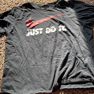 Nike T-shirt